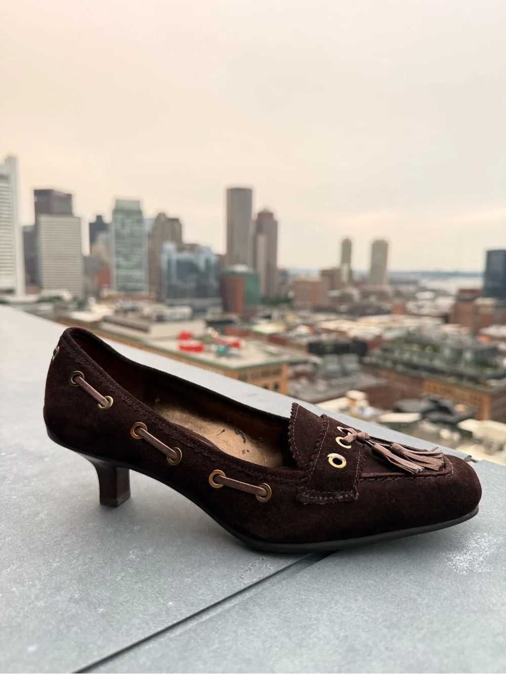 Arturo Chiang Prima Brown Suede Tassel Loafer Heels Women’s 6